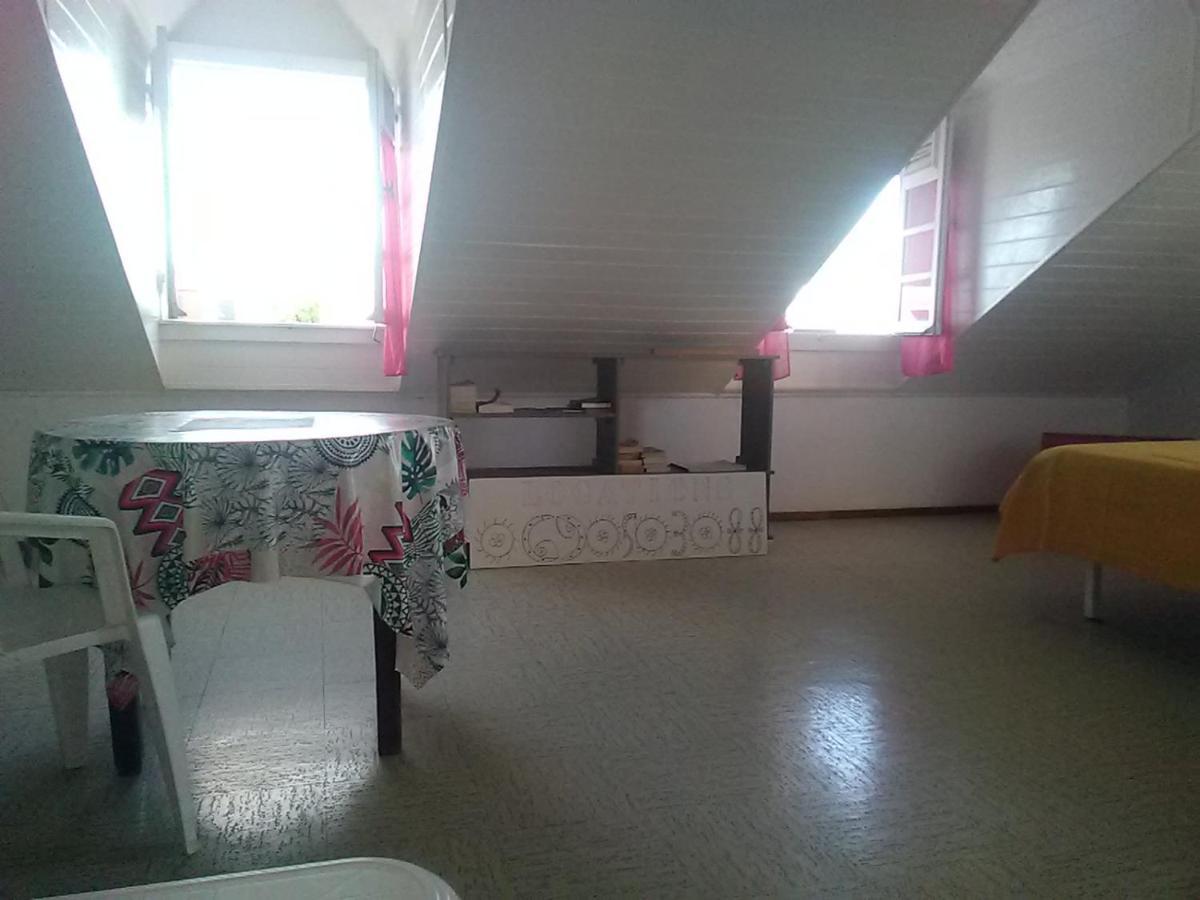 Studio 2-Eme Etage Coeur De Saint-Francois מראה חיצוני תמונה